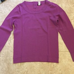 Beautiful button back sweater!